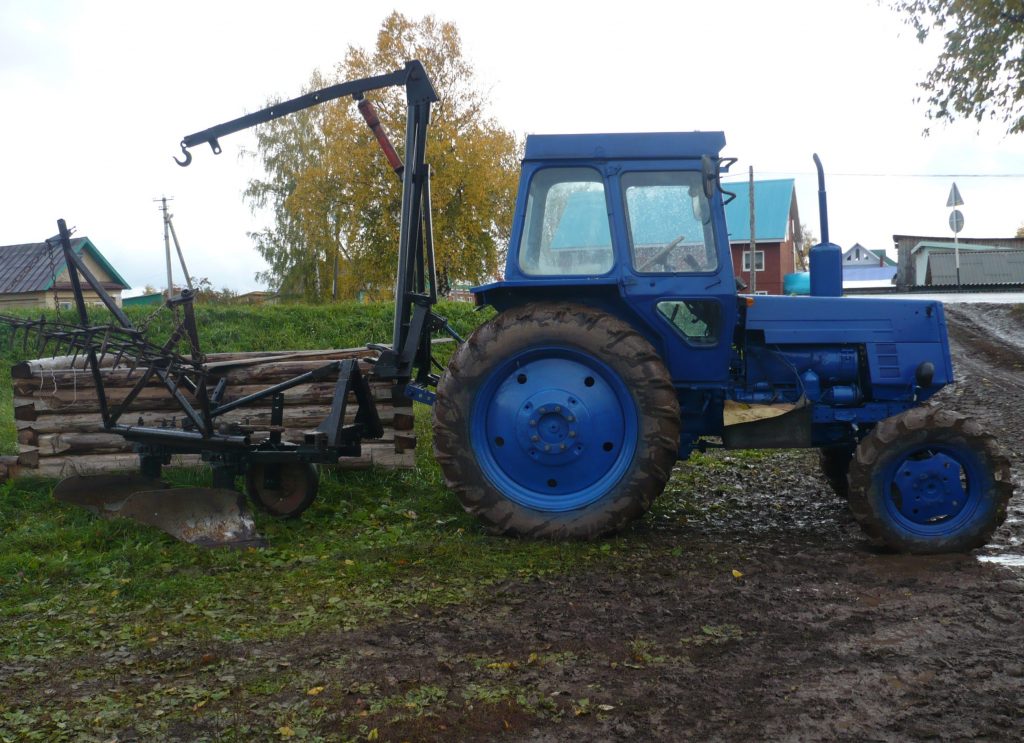 Права на трактор в Вяземском